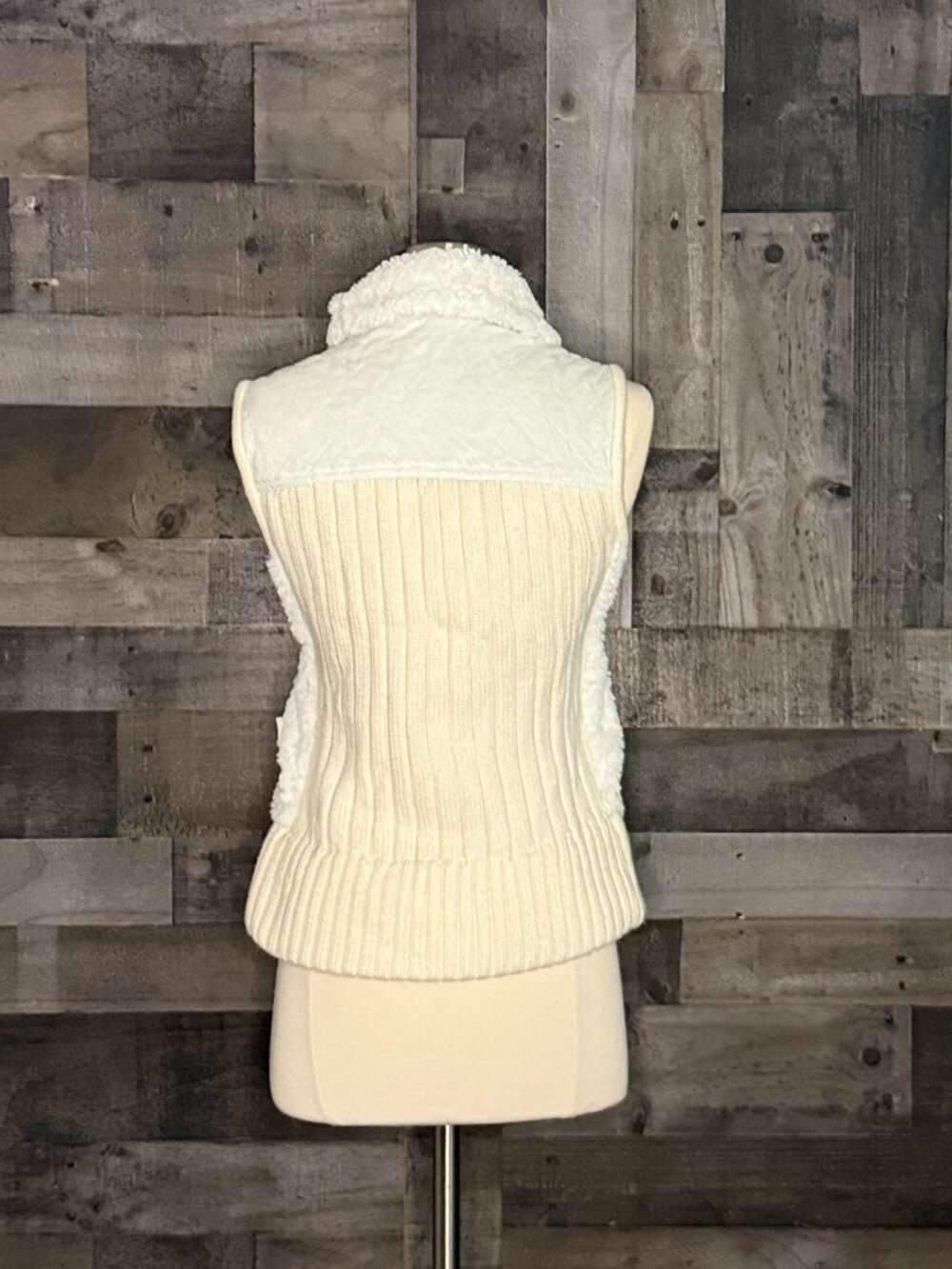 Powder River Outfitters faux fur vest small glam rhinestones western winter - Picture 7 of 11